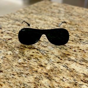 Ray-Ban Sunglasses Unisex RB4311N